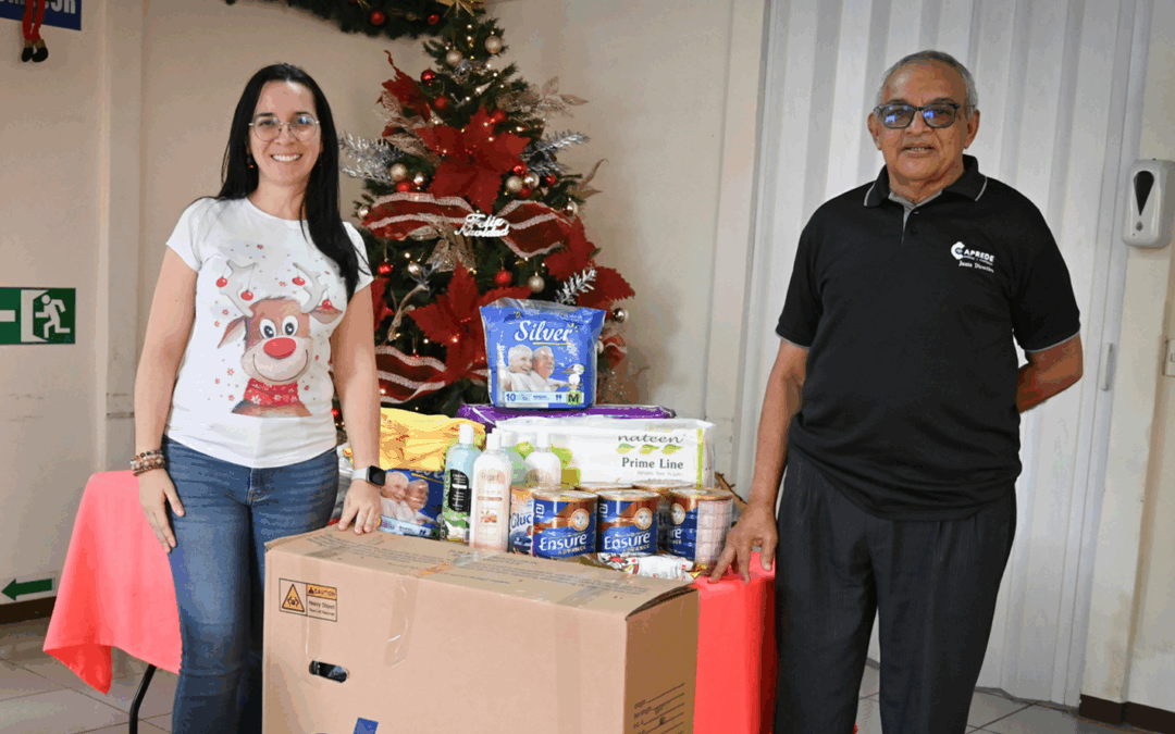 CAPREDE entrega donación al Centro Diurno Los Lagos